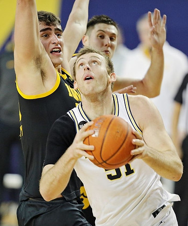 Austin Davis (51)