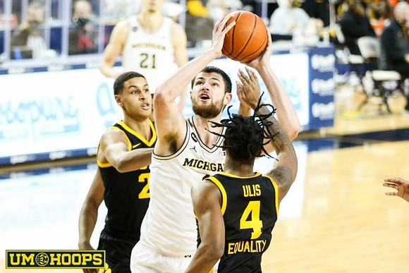 Franz Wagner (21) and Hunter Dickinson (1)