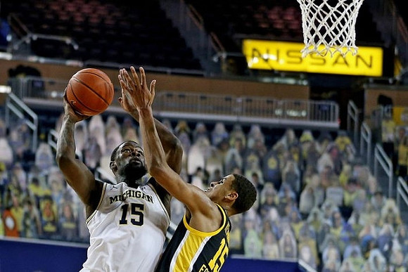 Chaundee Brown Jr. (15)
