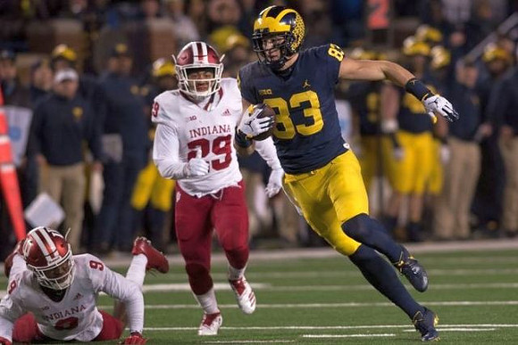 Zach Gentry (83)