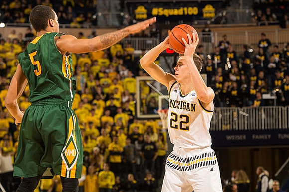 Duncan Robinson (22)