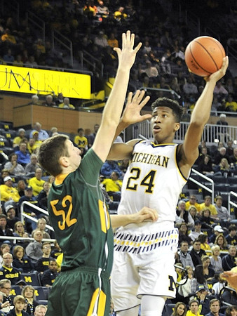 Aubrey Dawkins (24)