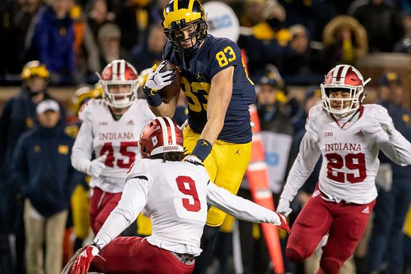 Zach Gentry (83)