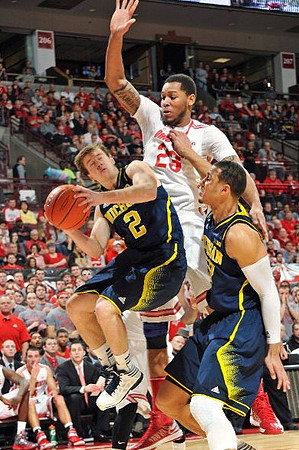 Spike Albrecht (2) and Jordan Morgan (52)