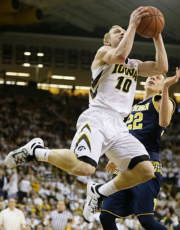 Duncan Robinson (22)