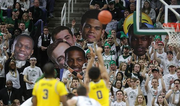 Zavier Simpson (3) and David DeJulius (0)