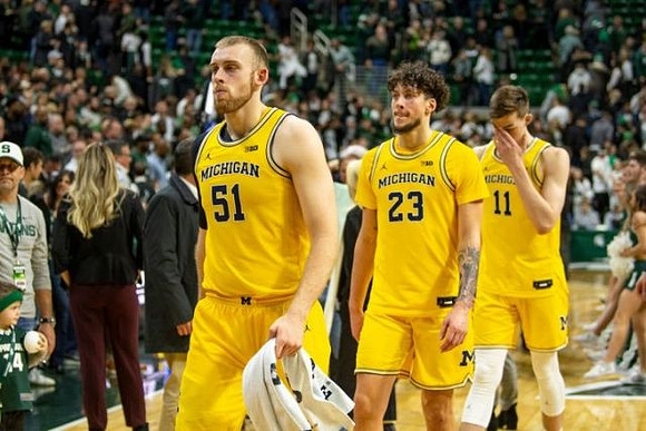 Austin Davis (51), Brandon Johns Jr. (23), and Colin Castleton (11)