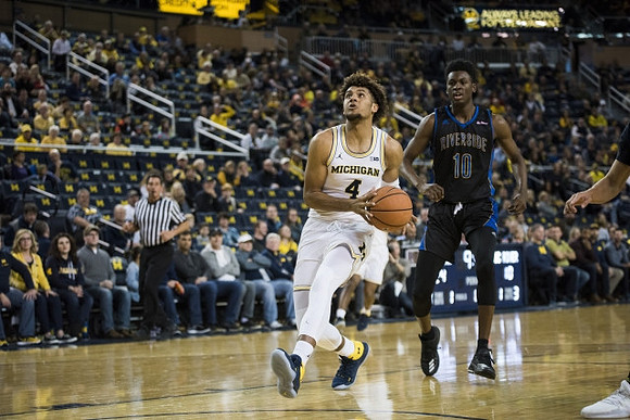 Isaiah Livers (4)