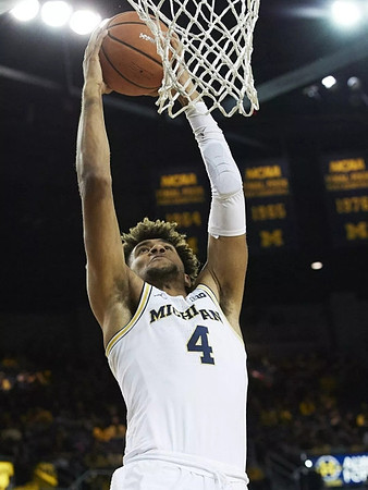 Isaiah Livers (4)