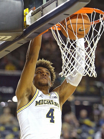 Isaiah Livers (4)