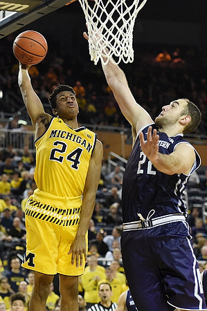 Aubrey Dawkins (24)