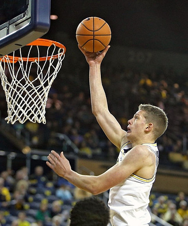 Moritz Wagner (13)