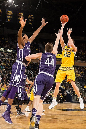 Duncan Robinson (22)