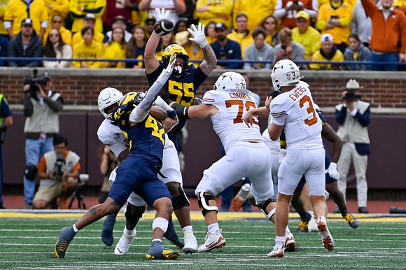 TJ Guy (42) and Mason Graham (55)