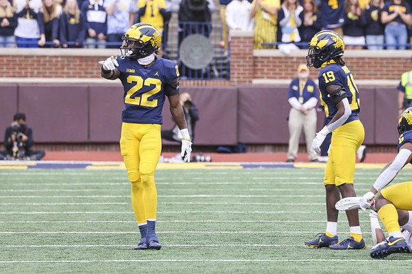 Gemon Green (22), Rod Moore (19), and DJ Turner (5)