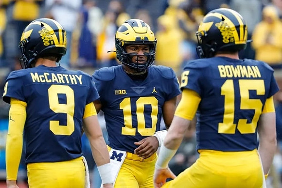 Darrius Clemons (0), Alex Orji (10), and Alan Bowman (15)