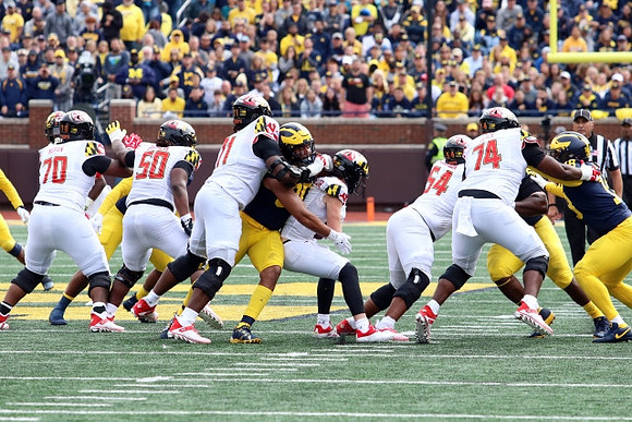 Taylor Upshaw (91) and Eyabi Anoma Okie (18)