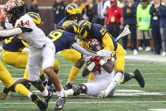 Eyabi Anoma Okie (18) and Junior Colson (25)