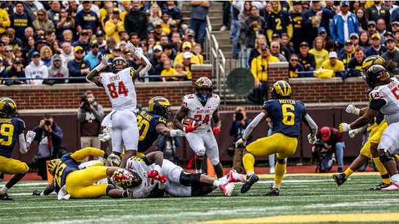 Rod Moore (19), Junior Colson (25), Kalel Mullings (20), and R.J. Moten (6)