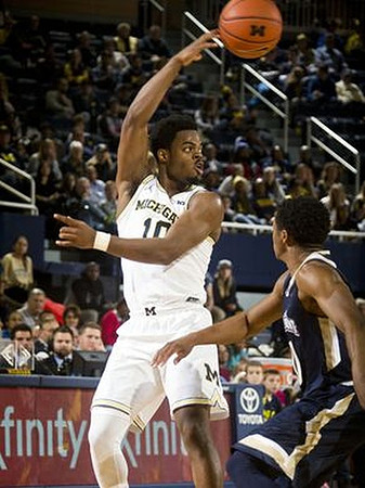 Derrick Walton Jr. (10)