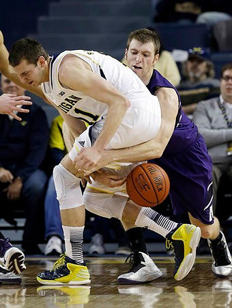Nik Stauskas (11)