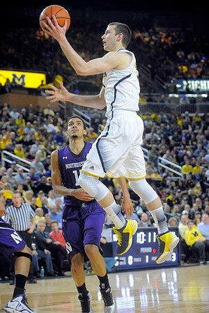 Nik Stauskas (11)