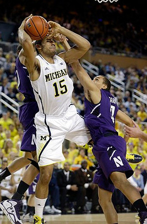 Jon Horford (15)