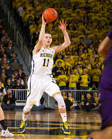 Nik Stauskas (11)