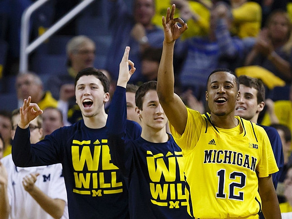 Sean Lonergan (20), Andrew Dakich (11), Muhammad-Ali Abdur-Rahkman (12), and Austin Hatch (30)