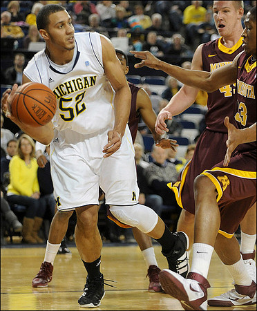 Jordan Morgan (52)