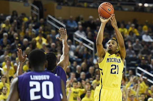 Zak Irvin (21)