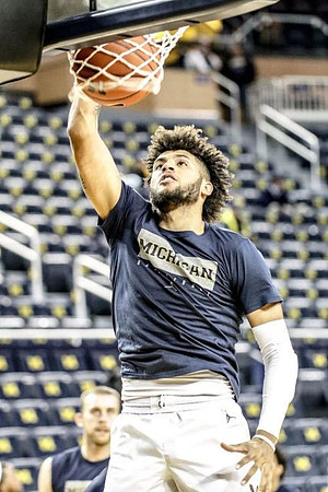 Isaiah Livers (2)