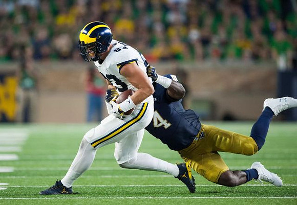 Zach Gentry (83)