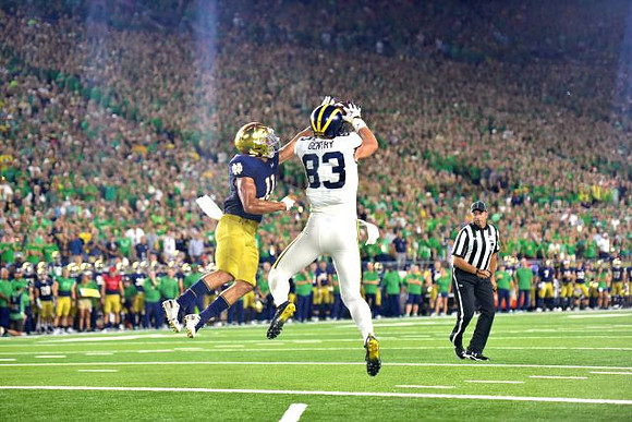 Zach Gentry (83)