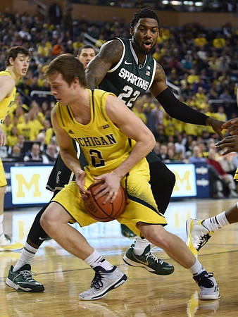 Ricky Doyle (32) and Spike Albrecht (2)