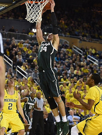Spike Albrecht (2) and Muhammad-Ali Abdur-Rahkman (12)