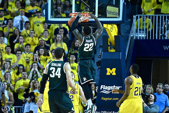 Spike Albrecht (2) and Zak Irvin (21)