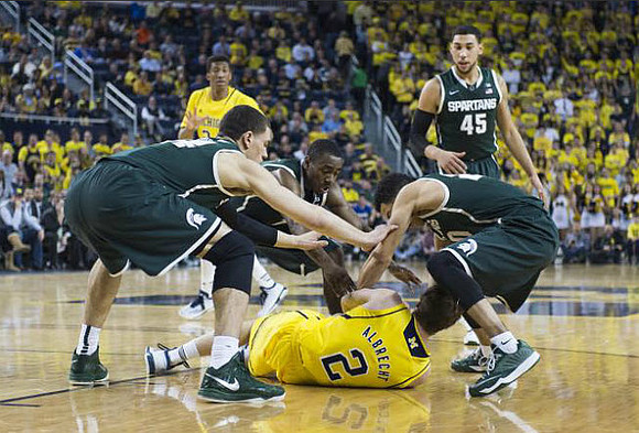 Spike Albrecht (2) and Aubrey Dawkins (24)