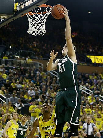 Spike Albrecht (2) and Zak Irvin (21)