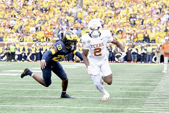 Jyaire Hill (20)