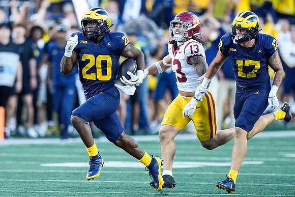 Kalel Mullings (20) and Marlin Klein (17)