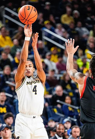 Nimari Burnett (4)
