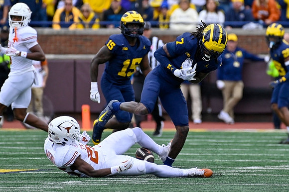 Ernest Hausmann (15) and Makari Paige (7)