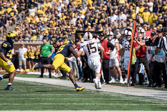 Quinten Johnson (28) and Ernest Hausmann (15)