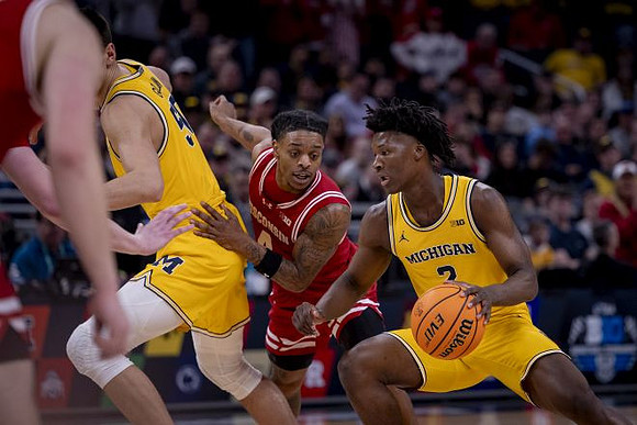 Vladislav Goldin (50) and L.J. Cason (2)