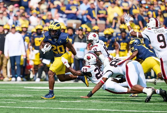 Kalel Mullings (20) and C.J. Charleston (5)