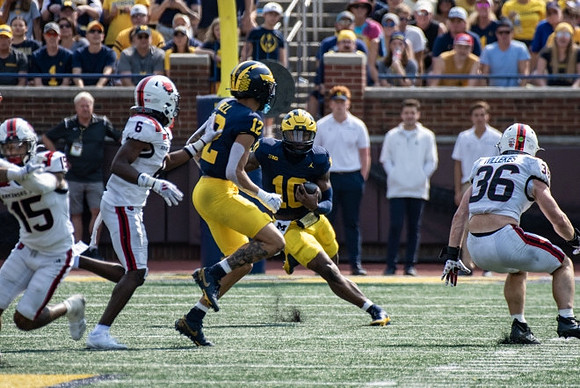 Kendrick Bell (12) and Alex Orji (10)
