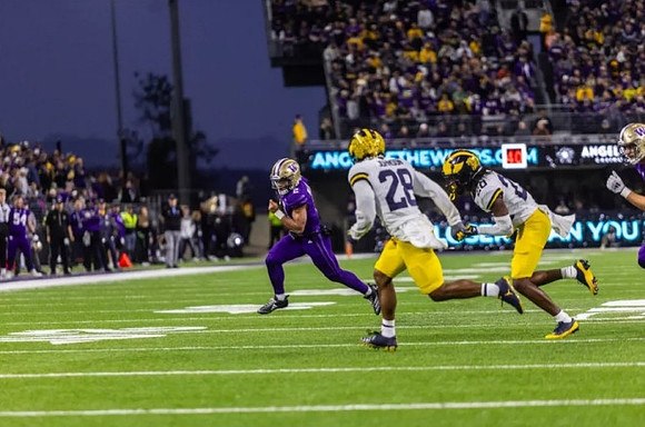 Quinten Johnson (28) and Rayshaun Benny (26)