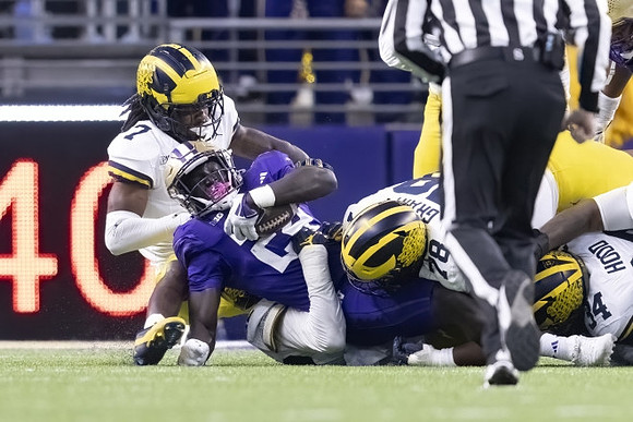 Makari Paige (7), Kenneth Grant (78), and Jaydon Hood (34)