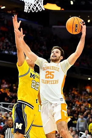 Caleb Houstan (22)